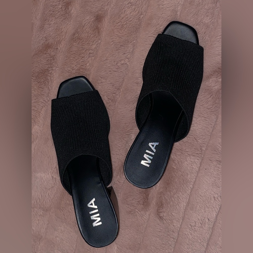 Black low wedges